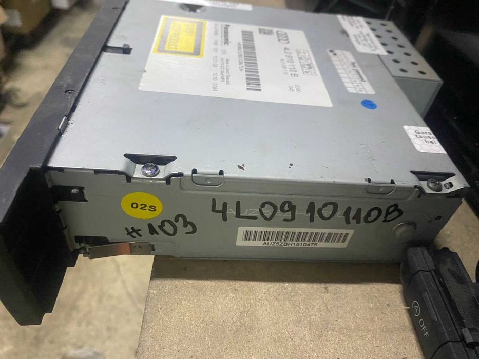 CD Changer за Audi Q7 4L0910110B ном 103