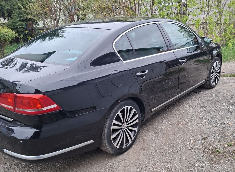 Vând Volkswagen Passat b7