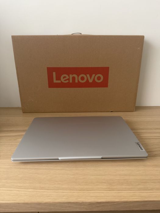 Продавам Lenovo IdeaPad Slim 5 14IRL8  / В гаранция до 09.2026 /
