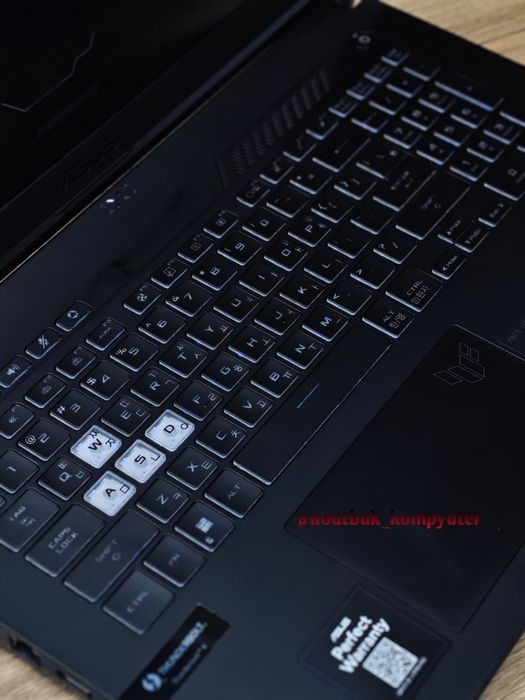 Asus tuf gaming F17 sotiladi