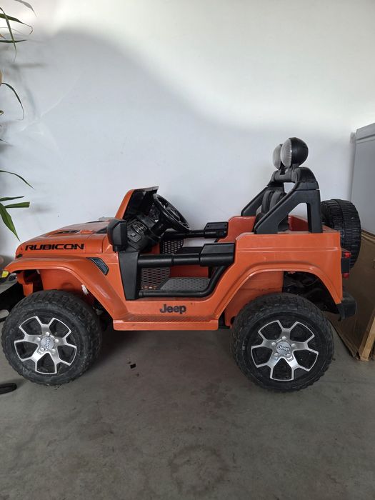 Vând Mașinuța copii 4x4