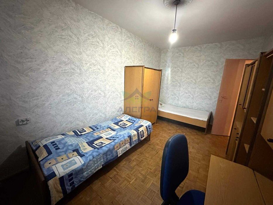 Продава се Тристаен апартамент в Пазарджик, Окръжна болница - 85 кв.м за 624 €/кв.м - Снимка #4