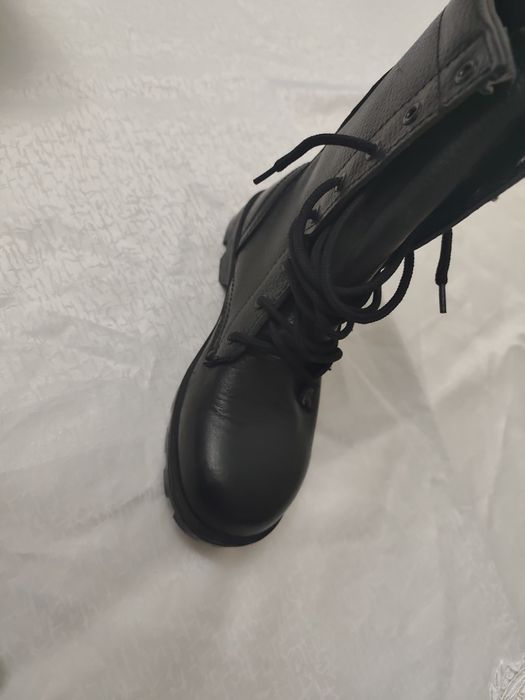 Ботинки 38 размера