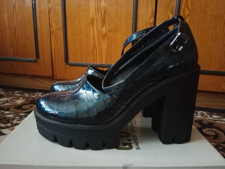 туфли новые 39р очень удобные