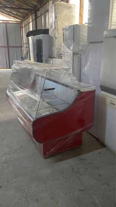 Vitrina frigorifica orizontala pentru mezeluri cu lumina led