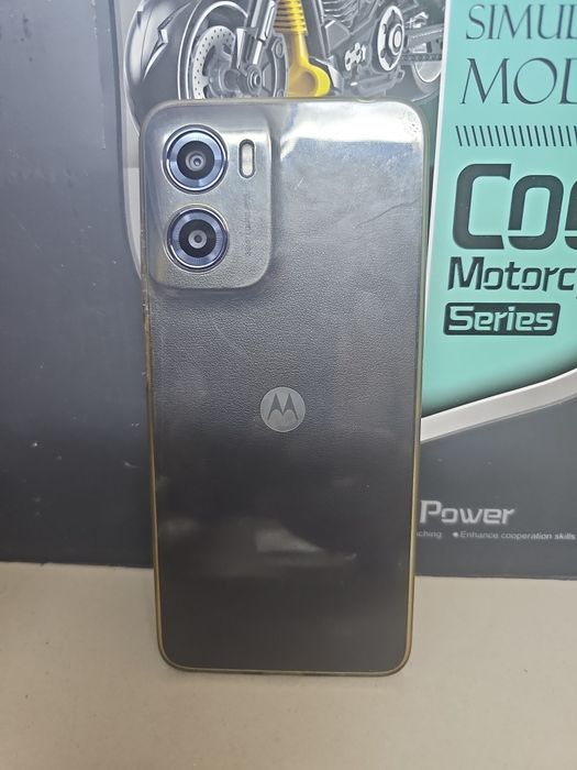 Moto E15 4\64gb в идеальном состоянии