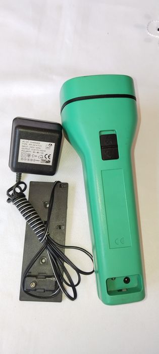 Продается фонарь Varta