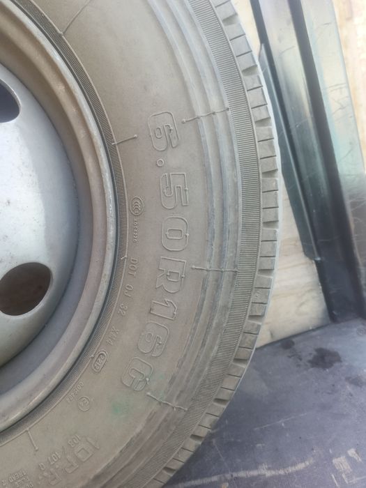 Продам резину на 16