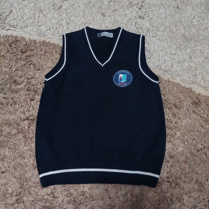 Продам школьный жилет