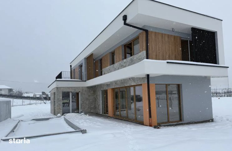 Casa de lux, piscina, garaj, 120mp utili, 550 mp curte