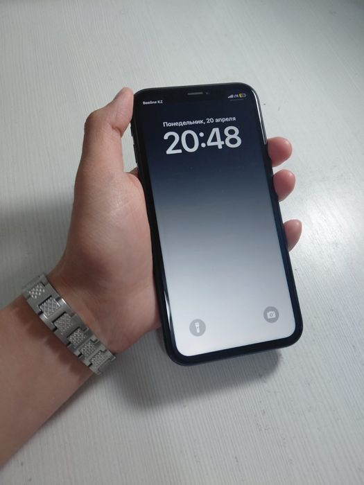 iPhone XR 64GB | Face ID, True Tone |