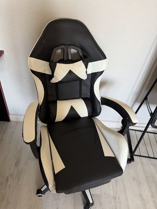 Компьютерное игровое кресло