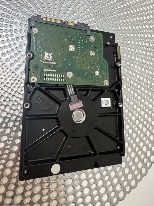 Hdd hard disk 500gb seagate sata, 3,5” pentru PC. Ca nou.