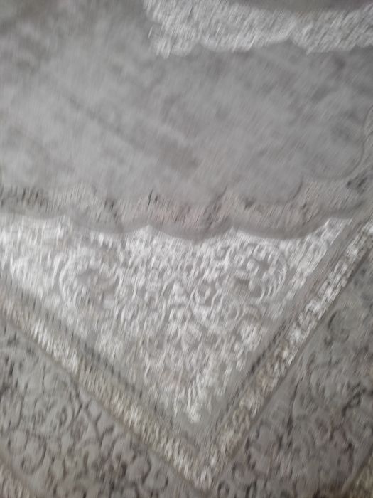 Ковер новый шелковый