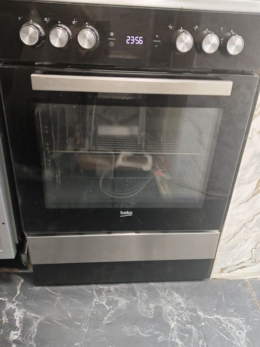 Aragaz Beko,stare buna,cuptor electric. Funcționează perfect