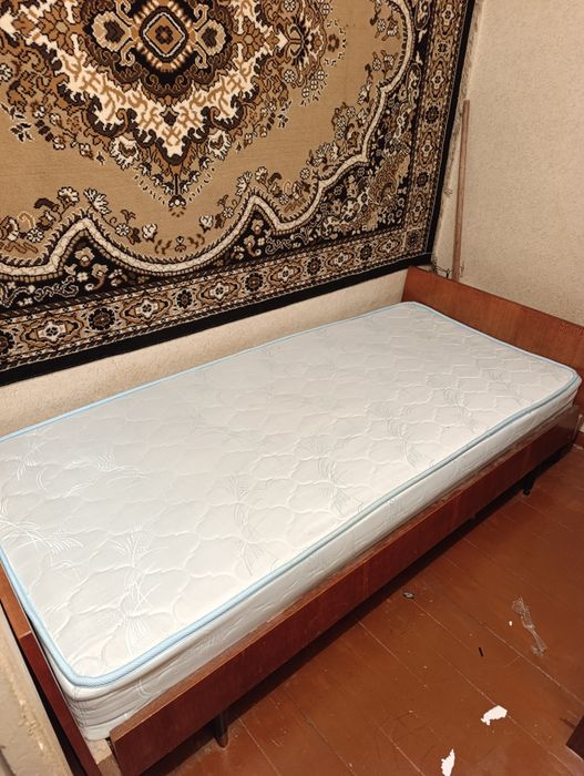 Продам кровать 1,5