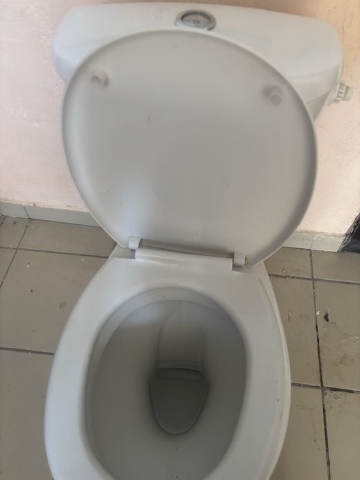 Продается унитаз б/у