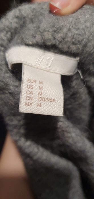 Pulover cu mâneci bufante