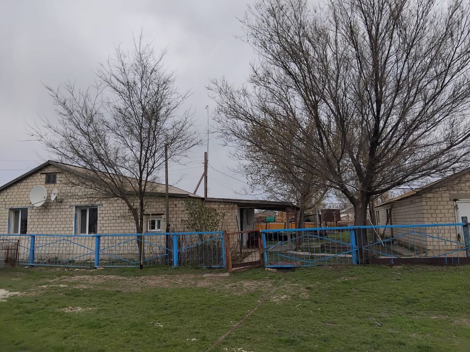 Продается дом в поселке