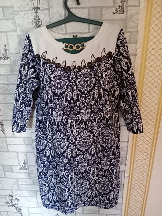 Платья ,свитера , брюки,джинсы