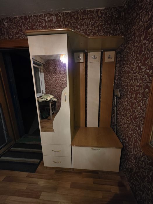 Прихожая срочно продам