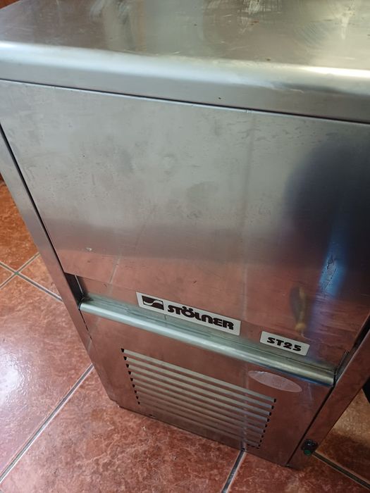 Masina facut gheata profi