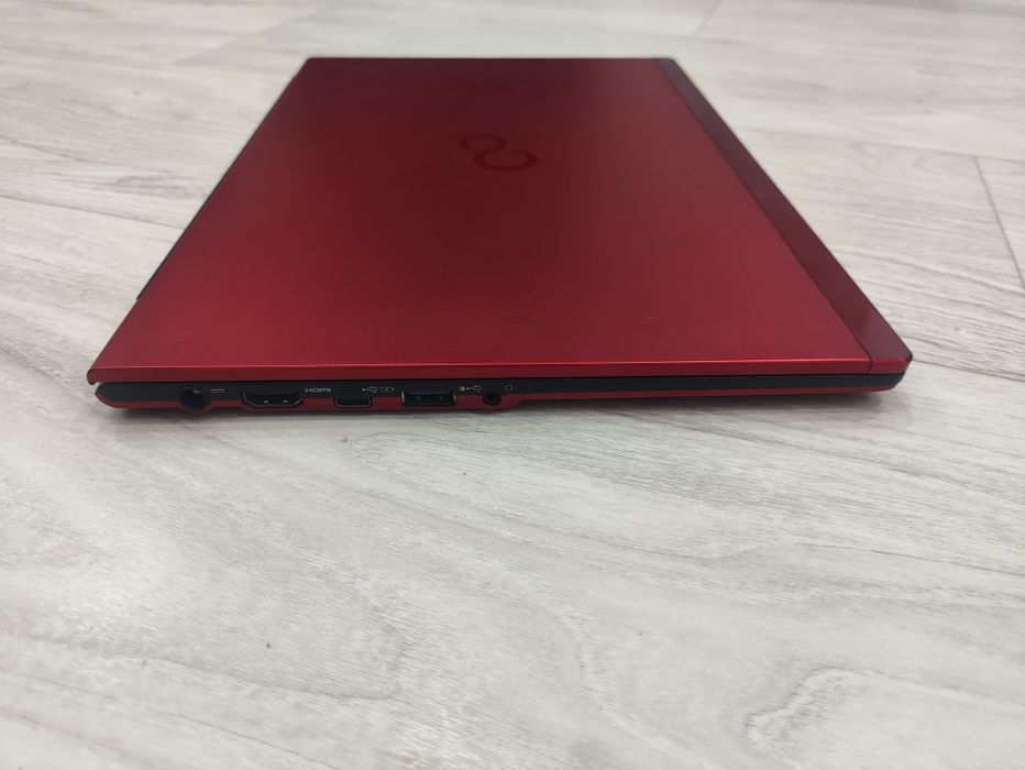 Fujitsu Lifebook Product Red DDR4