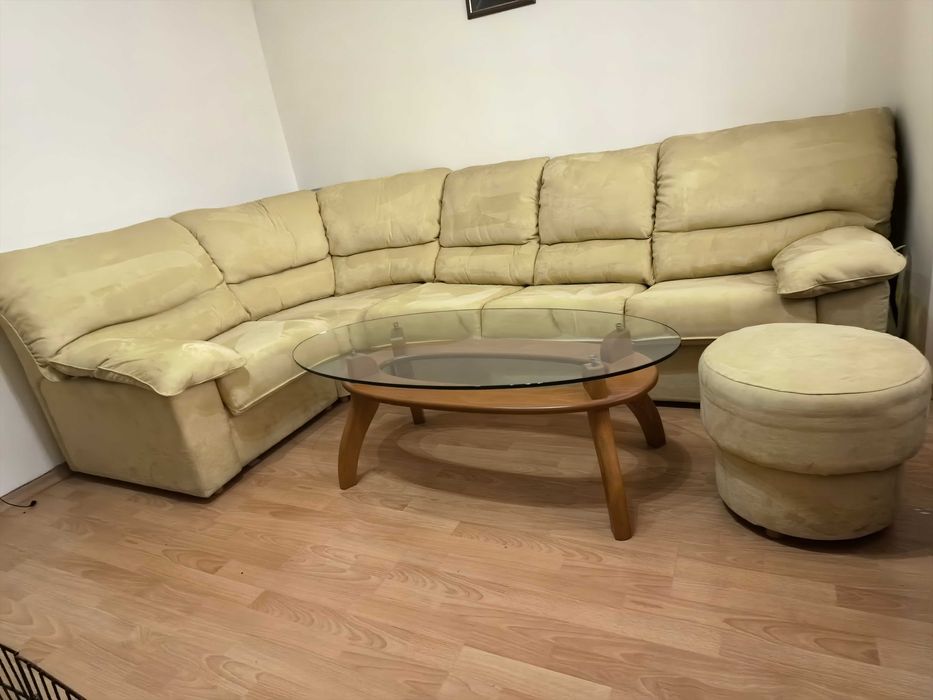 Холно обзавеждане