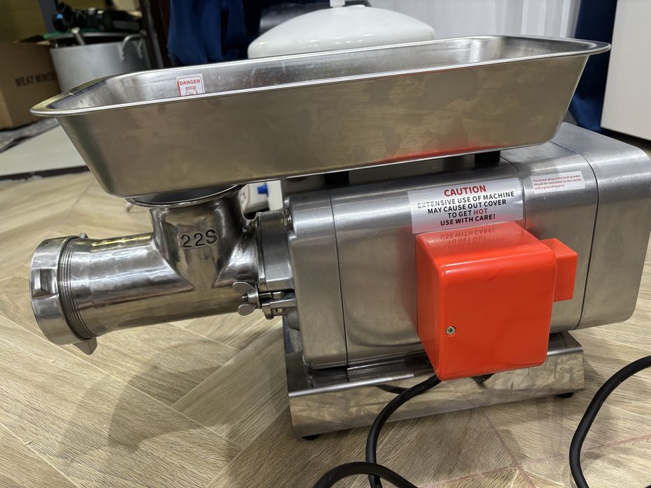 Мясарубка 22 мощный