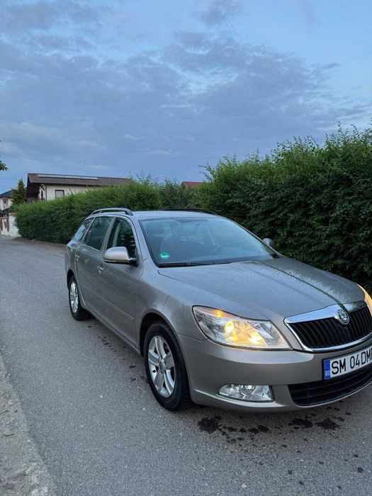 SKODA Octavia 2010 — imagine 2