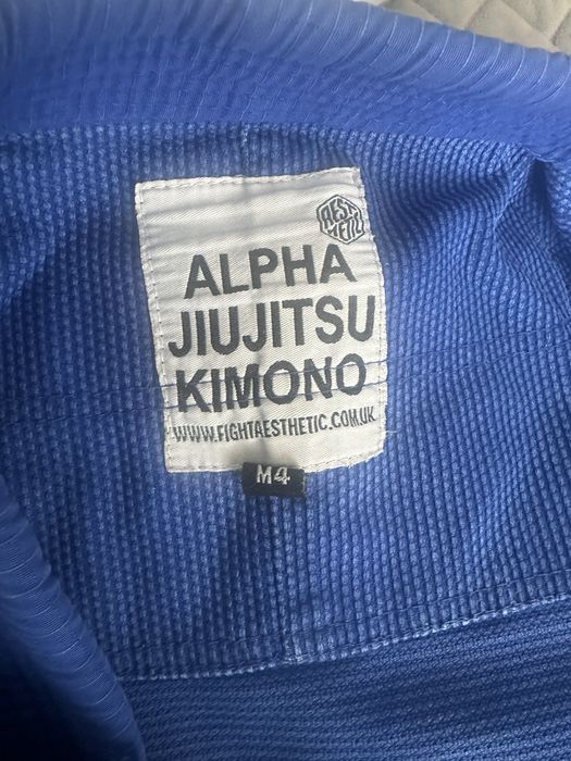 Продам кимано размеры м4.м3.м2