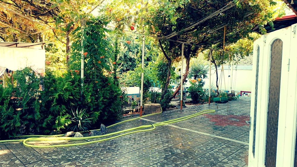 Срочно продаются дом  посёлок Чархин центр.