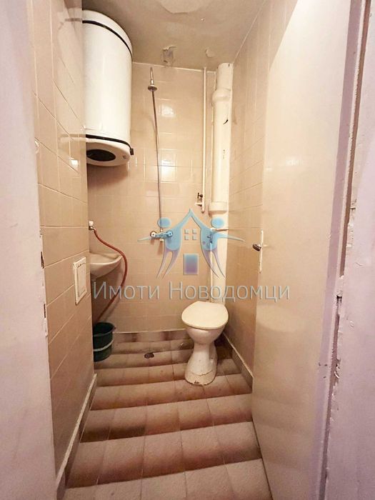 Продава се етаж от тухлена кооперация в гр.Шумен, кв. Добруджански