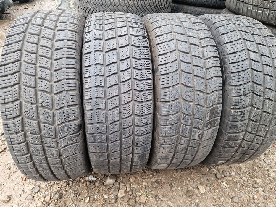 Anvelope 235/65R16C marca Vredestein, M +S, DOT 2023 ,6.5 mm