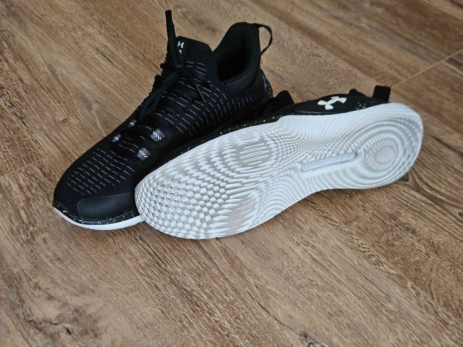 Unter Armour Flow Dynamic InteliKnit