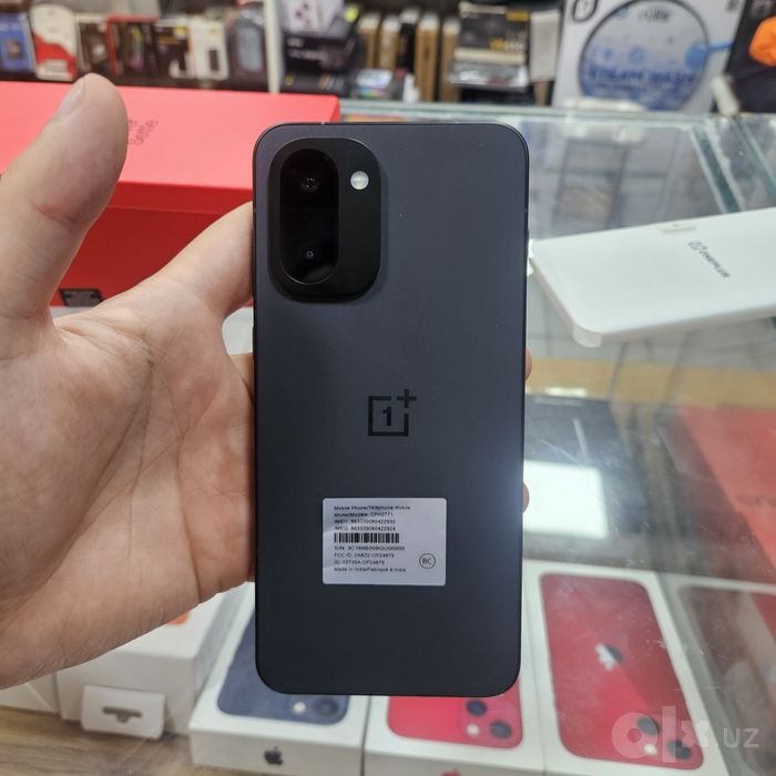 One plus 15R 12/256gb  global Rus tili ozbek tili bor