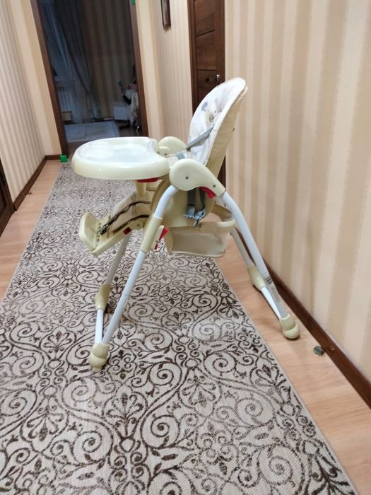 Продам детский стульчик для кормления