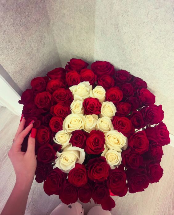 71штук цветы свежые