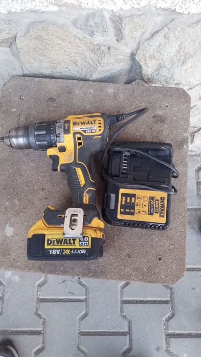 De vanzare Dewalt și Bosch
