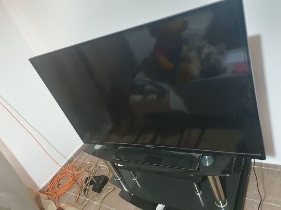 Телевизор Telefunken 43 инча. Топ.