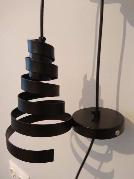 Потолочный светильник