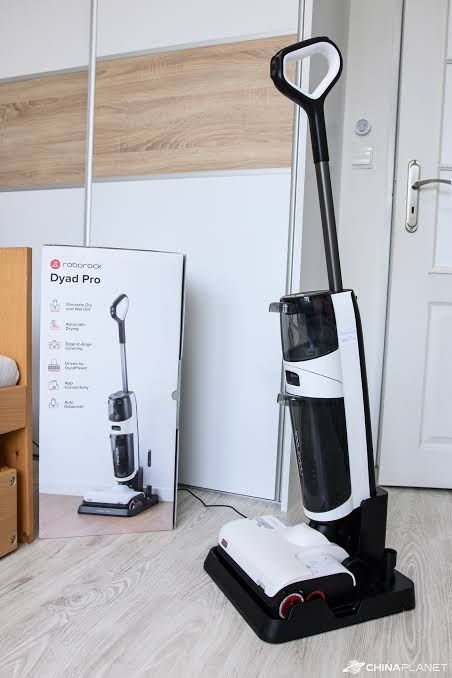 Вертикальный моющий пылесос Roborock Dyad Pro | Высшее качество