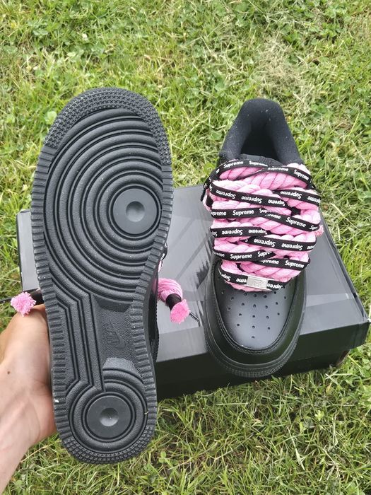 Nike Air Force 1 Low x Supreme Black – Custom Rope Laces (Roz/Negru) – Mărimea 39