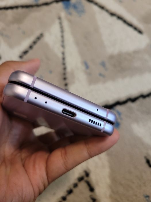 Samsung galaxy flip 3 256GB