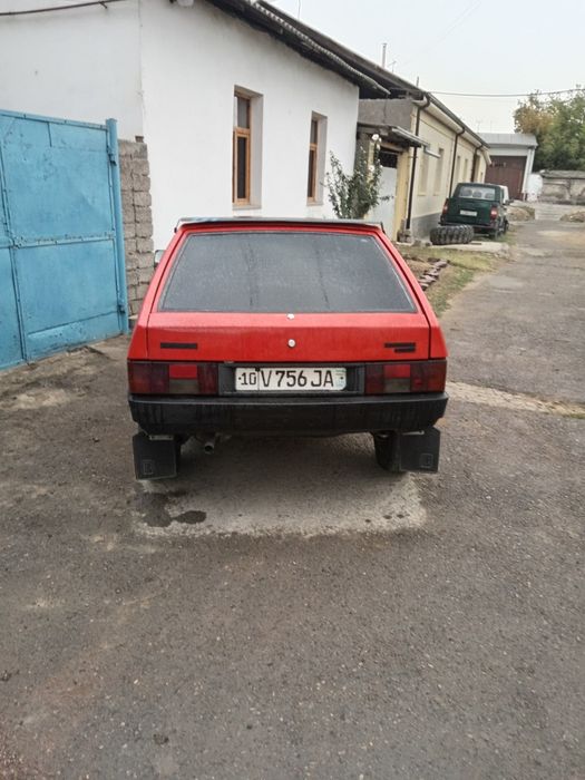 Lada 2109 sotiladi