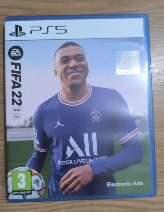 3 jocuri PS5 – FIFA 22, FIFA 23 și Formula 1 22