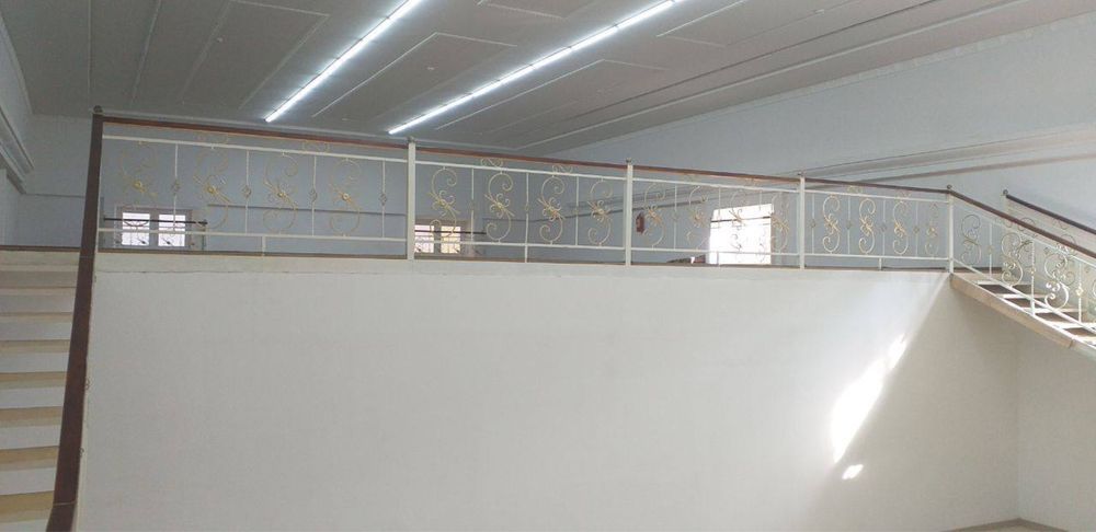 Продаётся Двух Уревнневый Здание.