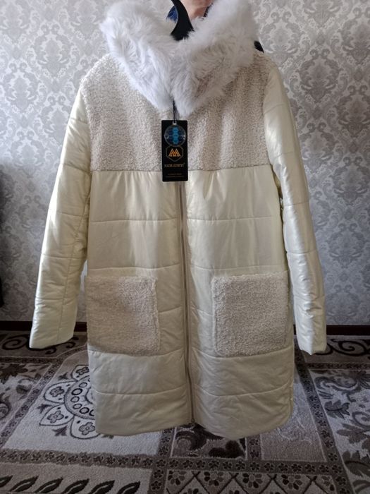 Продается новый куртка.