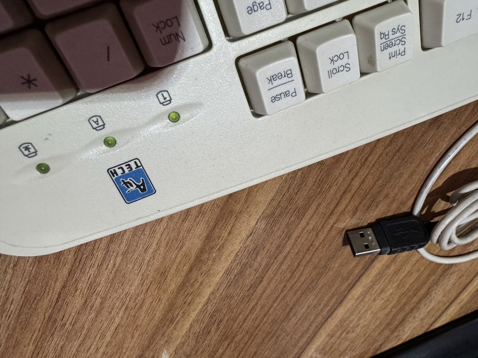 Срочно продаю USB клавиатуру