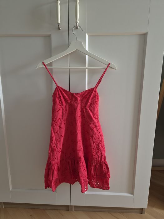 Червена лятна рокля Bershka